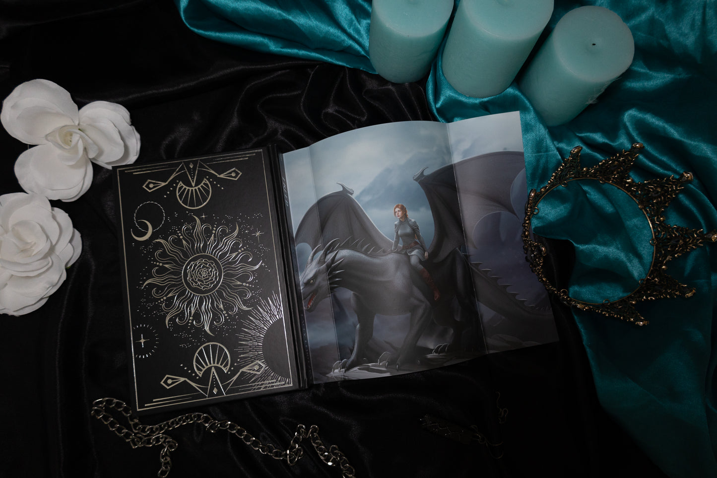 Freed Luxe Edition - A Choice of Light and Dark