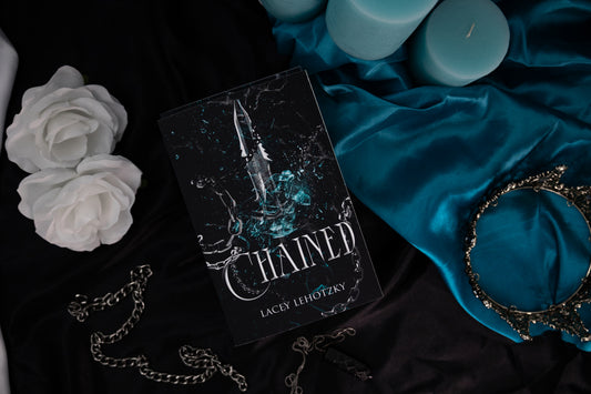 Chained (A Choice of Light and Dark book 1) - Spicy Fae Dark Fantasy Romance Paperback